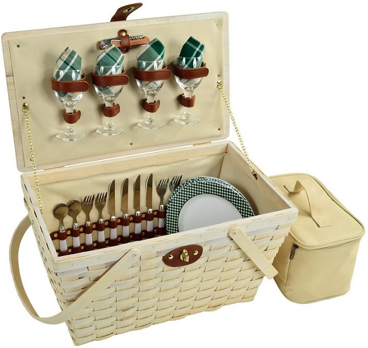 traditional picnic basket for 4